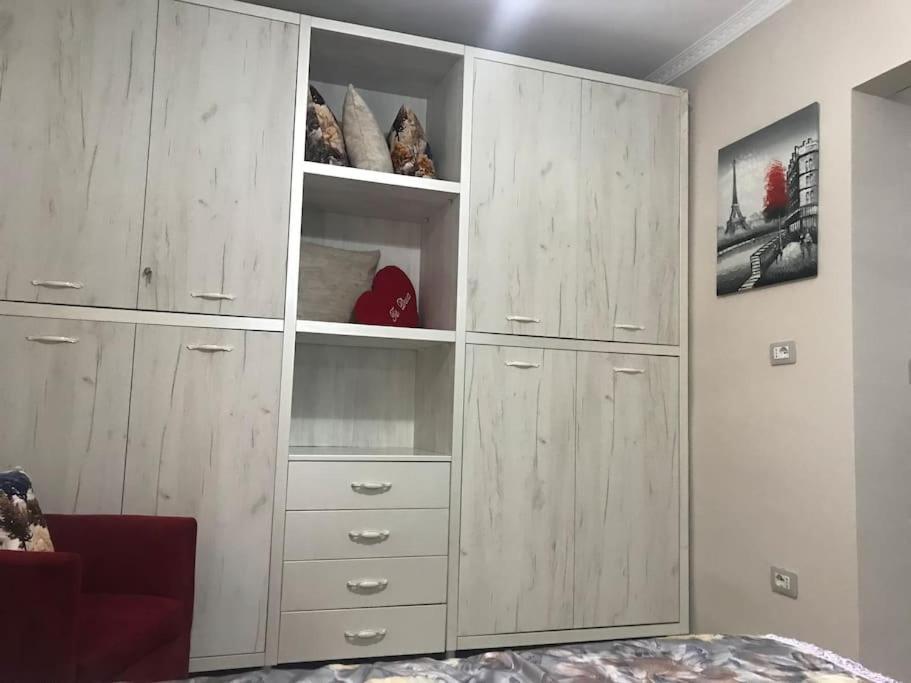 Warm Apartment In The Center Of Tirana City ภายนอก รูปภาพ