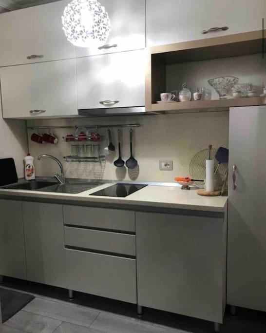 Warm Apartment In The Center Of Tirana City ภายนอก รูปภาพ