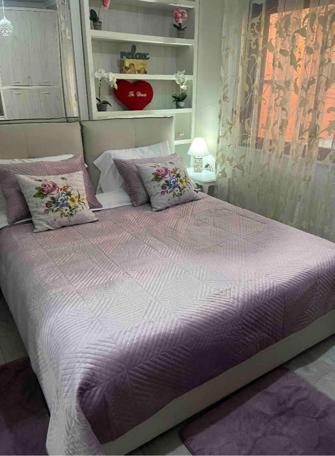 Warm Apartment In The Center Of Tirana City ภายนอก รูปภาพ